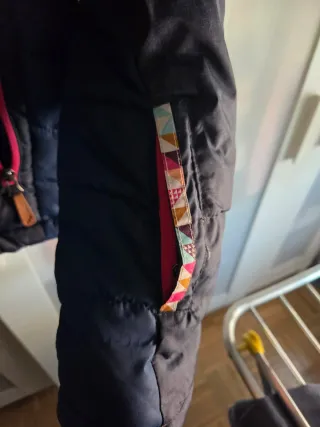 Cazadora nieve Wedze azul y rosa