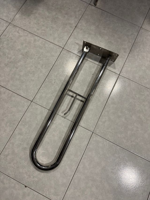 Barra de apoyo para minusválidos. 20€/Unidad