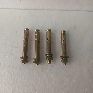 Tacos metálicos para fijación (4 unidades)