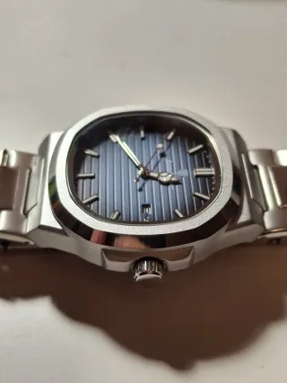 Reloj Poedgar Plateado