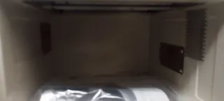 Microondas blanco y beige