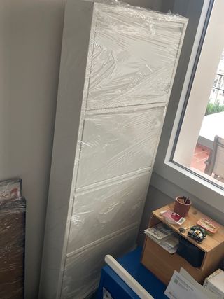 Zapatero metal blanco