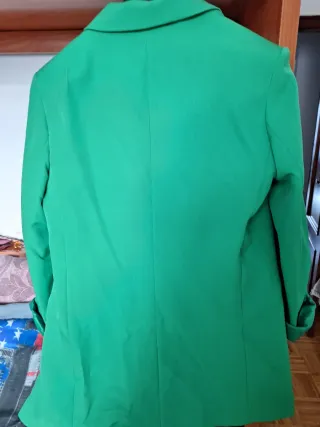 Americana Stradivarius verde mujer