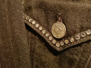 Cazadora Versace Negra con Brillantes. Perfecta.