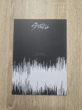 Stray Kids NOEASY Álbum Edición Limitada