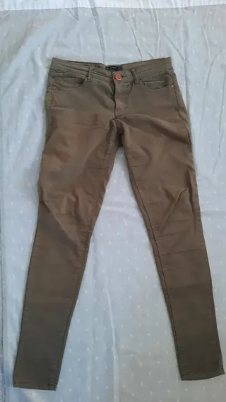 Lote 7 pantalones: beige, negro, azul, verde