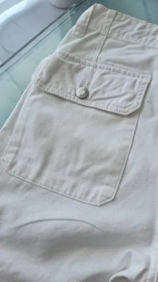 Pantaloni bianchi cargo