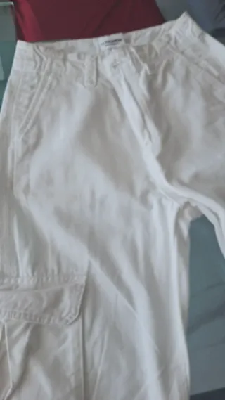 Pantaloni bianchi cargo
