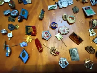 Lote Pins y Medallas RDA Antigua