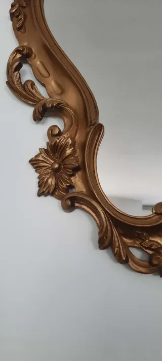 Espejo antiguo decorativo dorado