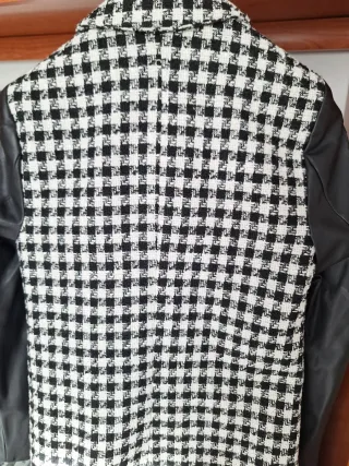 Abrigo cuadros doble botonadura Stradivarius