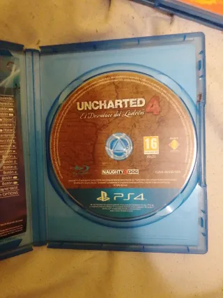 2 Juegos PS4: The Last of Us y Uncharted 4
