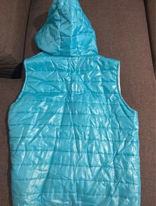 Gilet Over-D Celeste con Cappuccio