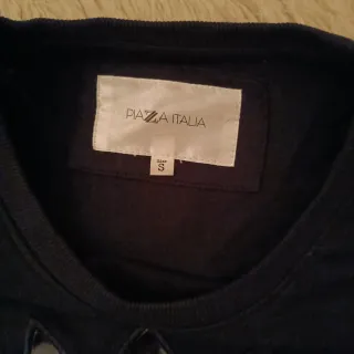 Felpa nera con scritta HELLO!