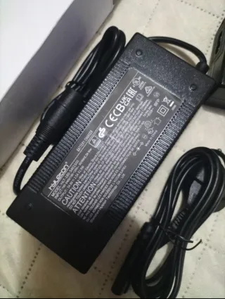 Cargador hyleton Patinete Eléctrico