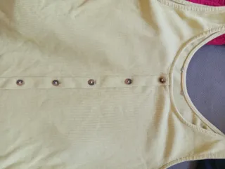 Lote 4 Tops Mujer Talla S con botones.precio todo