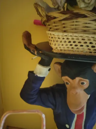 Mesa auxiliar mono traje