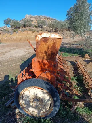 Sembradora Sola 17 rejas