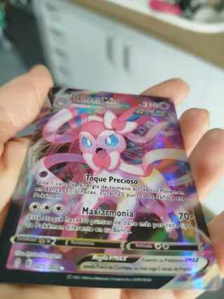 Carta Pokémon Sylveon VMAX 075/203
