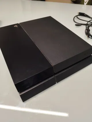 Pack PS4 (PlayStation 4) Negra (FAT 500 GB )