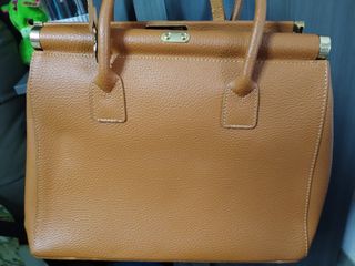 Borsa tipo Kelly marrone