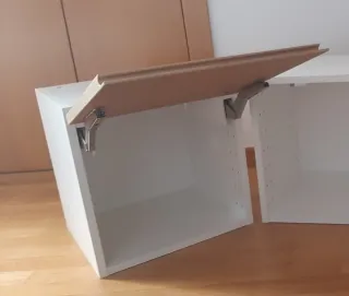 Armario METOD con puertas Voxtorp, Ikea