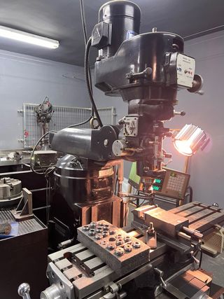 Fresadora de torreta