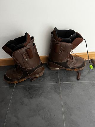 Botas de Snowboard marca Forum Marrones