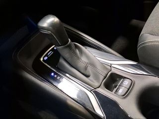 Toyota Corolla 1.8 125H STYLE E-CVT