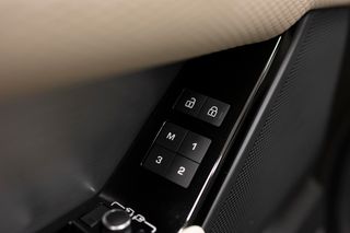 Land Rover Range Rover Velar 2023