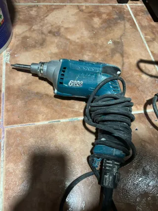 Atornillador Pladur Makita 6000
