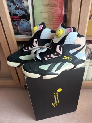 Reebok Pump Shaq Attaq Smiley