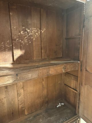 ANTIGUO ARMARIO