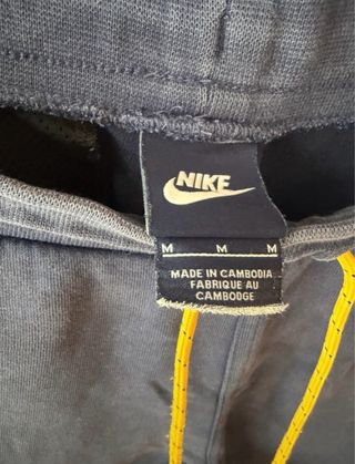 Chaqueta Nike con capucha azul marino