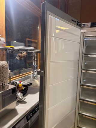 Congelador Liebherr vertical. 1 puerta