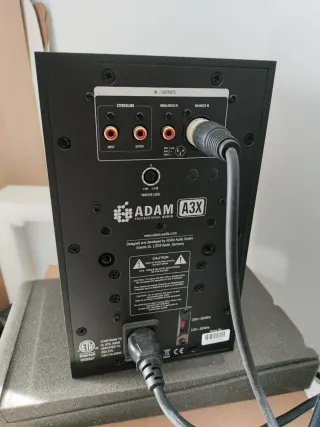 Monitores de estudio Adam A3X (pareja)