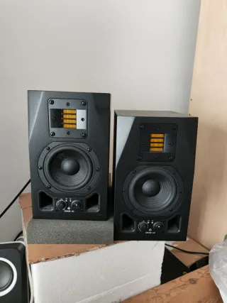 Monitores de estudio Adam A3X (pareja)