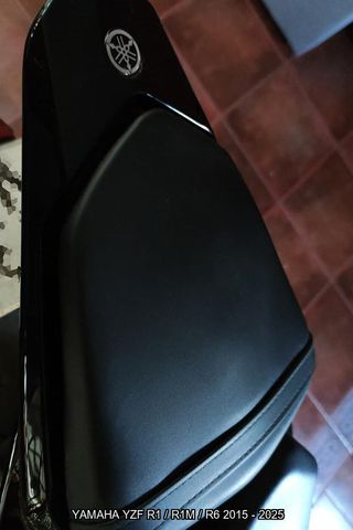 Asiento pasajero YAMAHA YZF R1 R1M R6 2015 - 2025