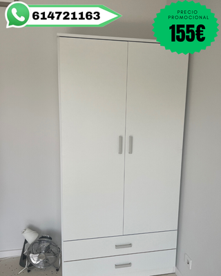 Armario blanco con cajones
