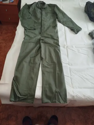 Mono Ejército Tierra Talla 2 Verde