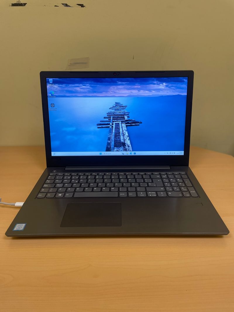 Lenovo V330-15IKB (ref. 101450)