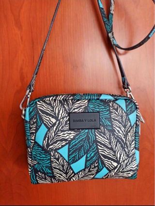 Bolso Bimba y Lola estampado hojas