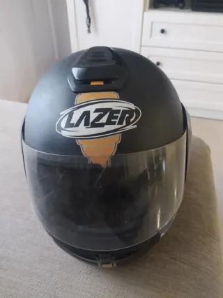 Casco de moto Lazer negro