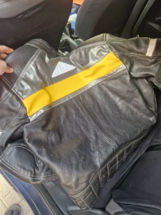 Chaqueta de cuero para moto