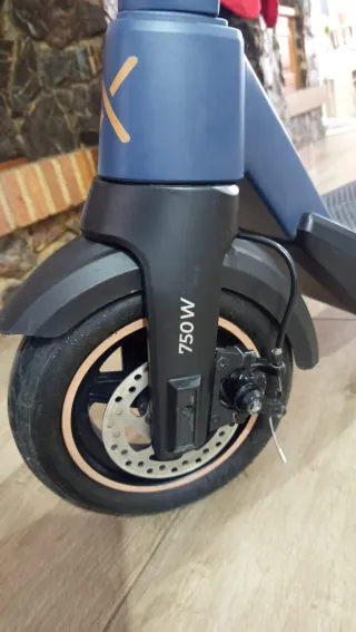 Patinete Eléctrico Cecotec estado  9 de 10