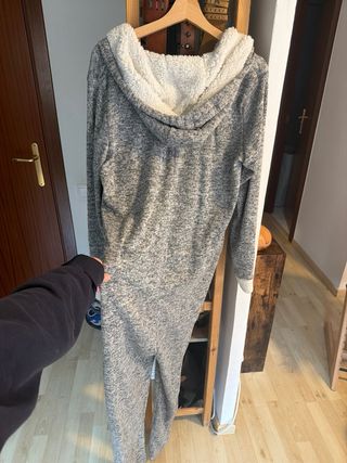 Pijama entero gris talla L