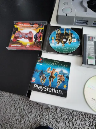 PSX + 3 mandos + juegos