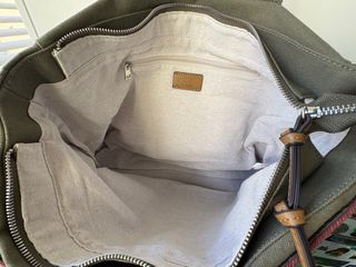 Bolso Parfois verde militar con apliques