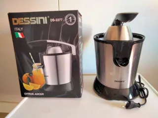 Exprimidor Dessini Acero Inoxidable 2 Moldes