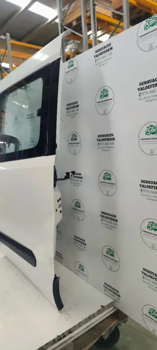 Puerta Lateral Izquierda Opel Combo